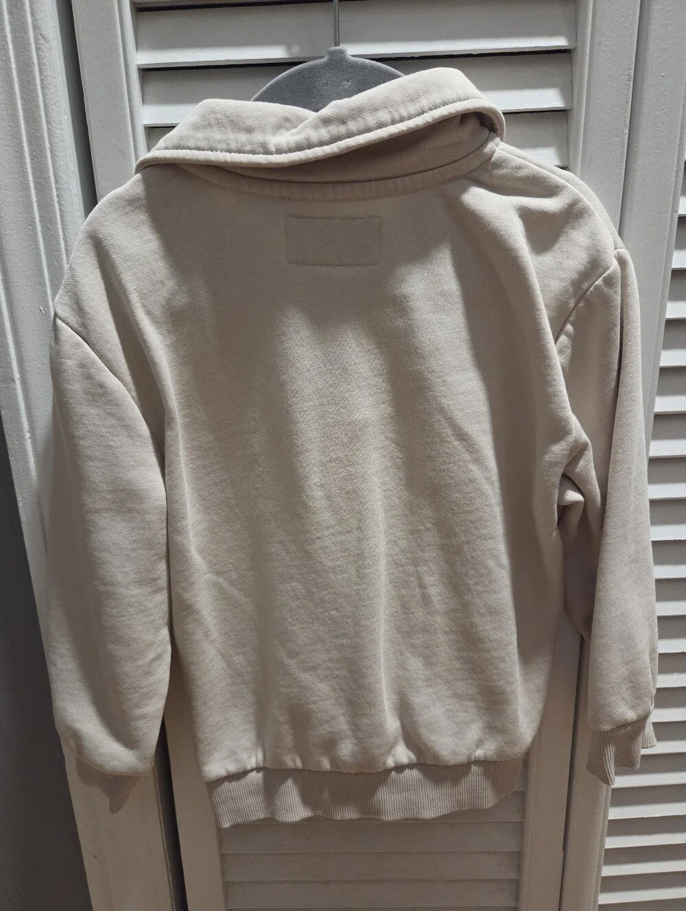 Old Navy Cream Kids Button-Neck Pullover with Crest / Size 3t